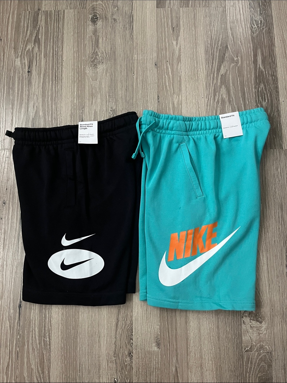 NWT Nike fleece shorts set/L